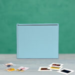 album instax mini, square oraz wide | tradycyjny | skóra galanteryjna | pastelowy błękit