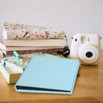 album instax mini, square oraz wide | tradycyjny | skóra galanteryjna | pastelowy błękit