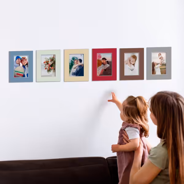 zestaw 10 ramek na zdjęcia passepartout formatu 10x15 - mix kolorów, ramka na ścianę